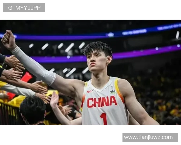 曾凡博：从篮球新星到职业生涯的崭新篇章，未来可期的无限可能