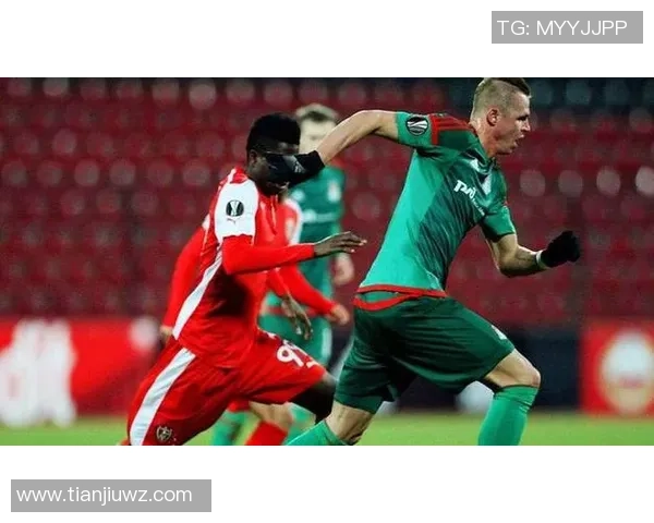 莫火车与沙尔克的激烈对决揭示了德甲赛场的竞争魅力与球队实力的较量